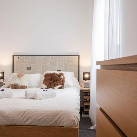 Spectacular Modern Apartment In The City Center Sevilla Bagian luar foto