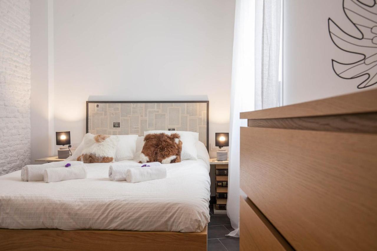 Spectacular Modern Apartment In The City Center Sevilla Bagian luar foto