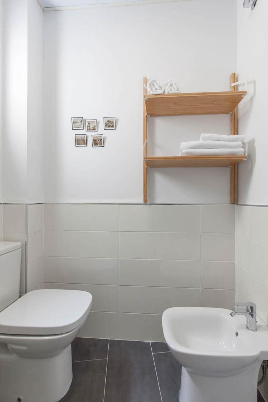 Spectacular Modern Apartment In The City Center Sevilla Bagian luar foto